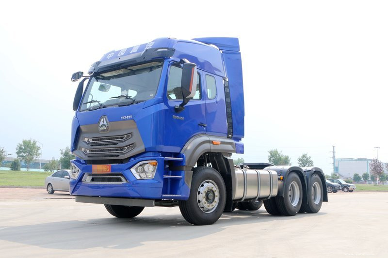 中国重汽 豪瀚N6G重卡 400马力 6X4 国五 牵引车(ZZ4255N324WE1)