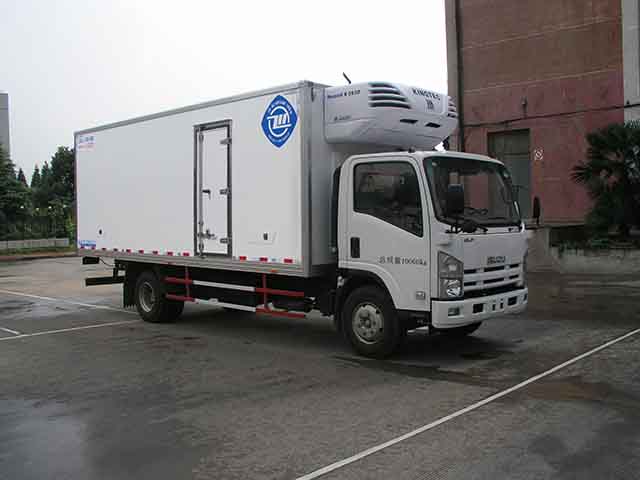 镇江飞驰 飞球 176马力 4×2 冷藏车(ZJL5100XLCA)