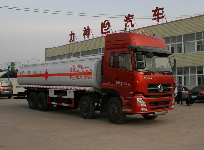 醒狮 290马力 8×4 运油车(SLS5310GYYD3)