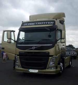 沃尔沃/Volvo FM系列重卡 460马力 6×2 牵引车(型号:FM460 62 T B)