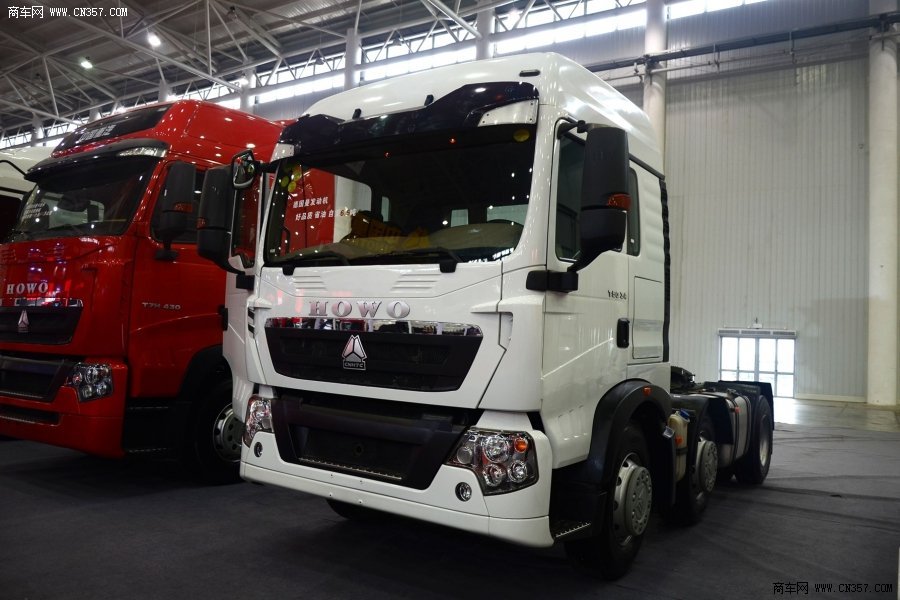 中国重汽 HOWO-T5G重卡 340马力 6×2 牵引车(ZZ4257N25CGD1)