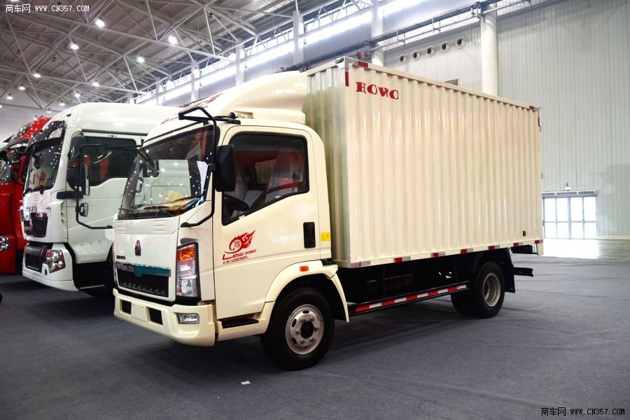 中国重汽HOWO 109马力 单排厢式轻卡(ZZ5047XXYD3415C145)