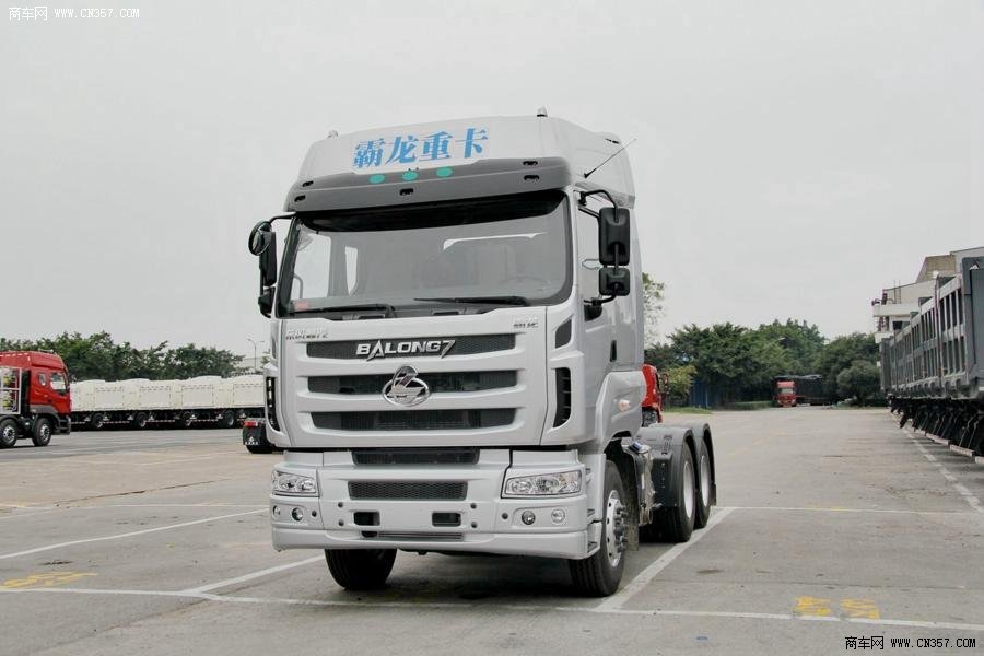 东风柳汽 霸龙M7重卡 430马力 6×4 牵引车(LZ4251QDCA)