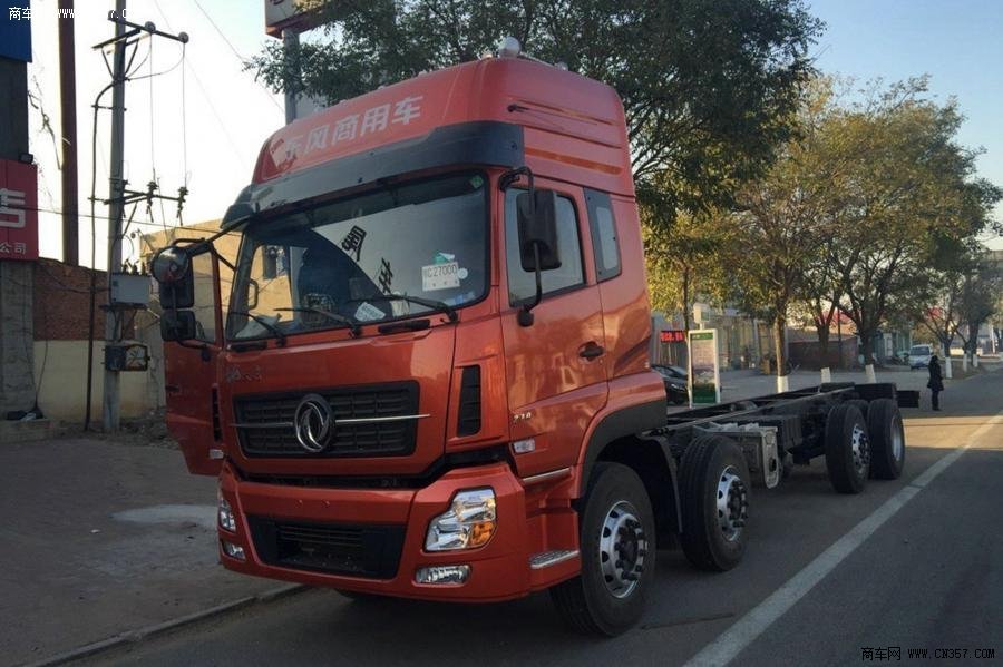 东风 天龙重卡 270马力 8×2 仓栅式载货车(DFL5311CCYAX11B)