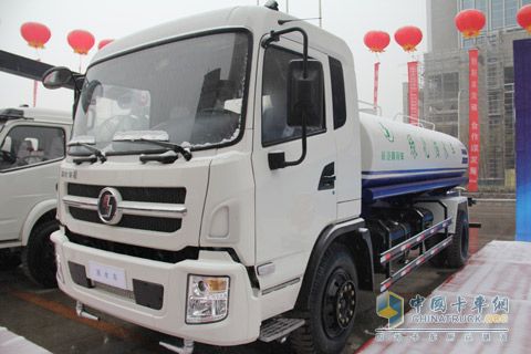陕汽 轩德6系 洒水车