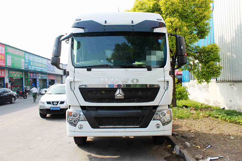 中国重汽 HOWO-T5G重卡 6*2载货车