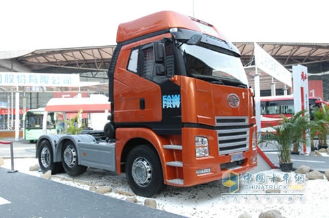 一汽解放 J6H重卡 420马力 6×4 牵引车 CA4250P66K24T1A3HE