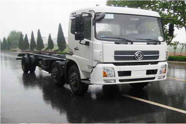 东风商用车 天龙 康明斯210马力 6x2 国四牵引车（加长版）