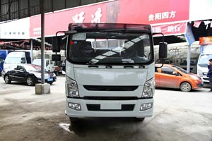 上汽跃进 快运C500系列 140马力 4.06米单排栏板轻卡