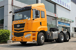 华菱 汉马 345马力 6X4 牵引车(HN4252A34C2M4)