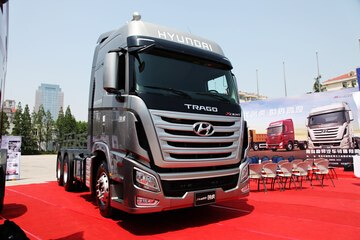 现代商用车 Xcient创虎P410 410马力 6X4 牵引车