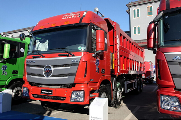 福田戴姆勒 欧曼GTL 9系重卡 380马力 8X4 自卸车