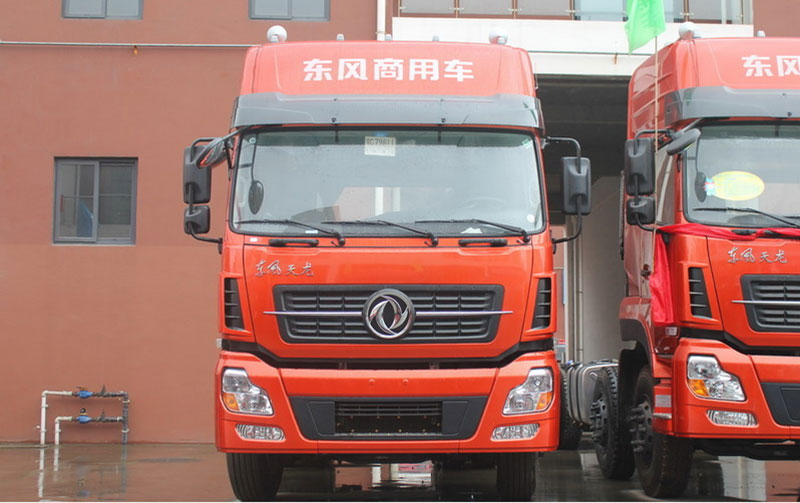 东风商用车 天龙 385马力 6X4牵引车(DFL4251AX16A)
