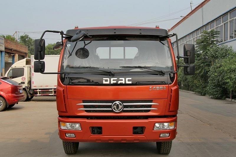 东风 多利卡D8中卡 150马力 4X2 6.15米单排栏板载货车(DFA1090S13D5)