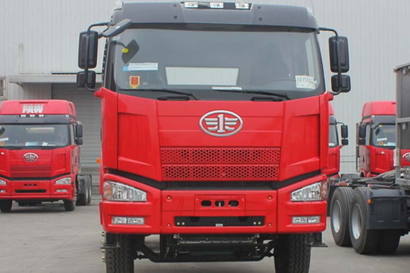 一汽解放 J6P重卡 420马力 8X4自卸车(CA3310P66K24L7T4E4)