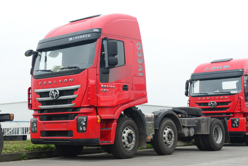 上汽红岩 杰狮C500重卡 标载版 390马力（9L机） 6×2牵引车
