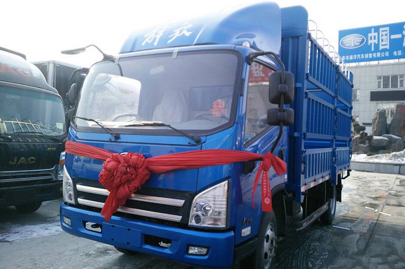 青岛解放 虎VH轻卡 160马力 4X2仓栅载货车（重载版）