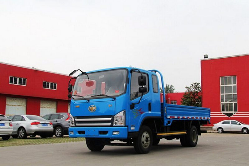 青岛解放 虎VH轻卡 130马力 4X2栏板载货车（标载版）