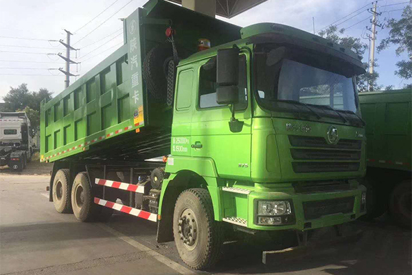 陕汽重卡 德龙X3000 375马力 6X4 6米 自卸车(SX32506B404)