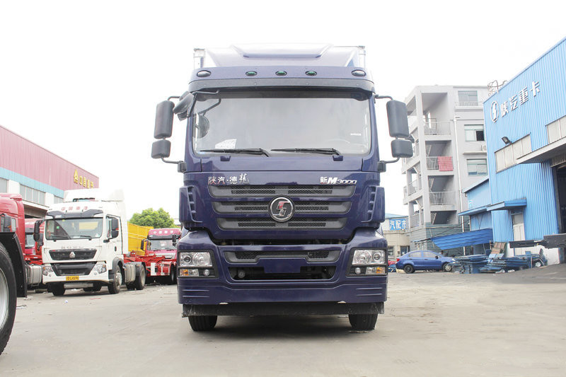 陕汽重卡 德龙新M3000 轻量化版 260马力 6X2 7.8米 国五LNG厢式载货车(SX5258XXYGM549TL)