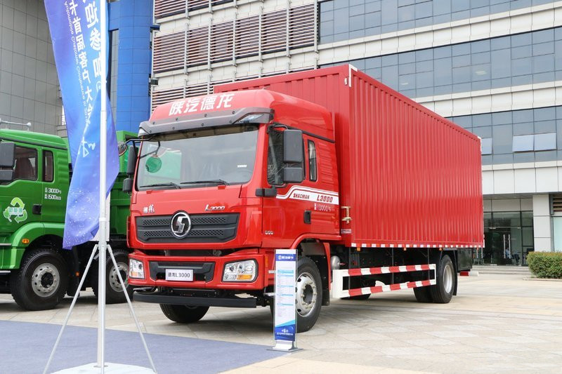 陕汽重卡 德龙L3000 200马力 4X2 7.75米 国五厢式载货车(SX5180XXYLA5712)