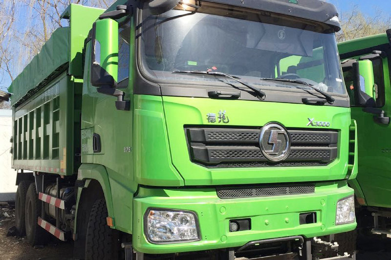 陕汽重卡 德龙X3000 城建加强版 375马力 6X4 5.6米 国五自卸车(SX32506B384J1)