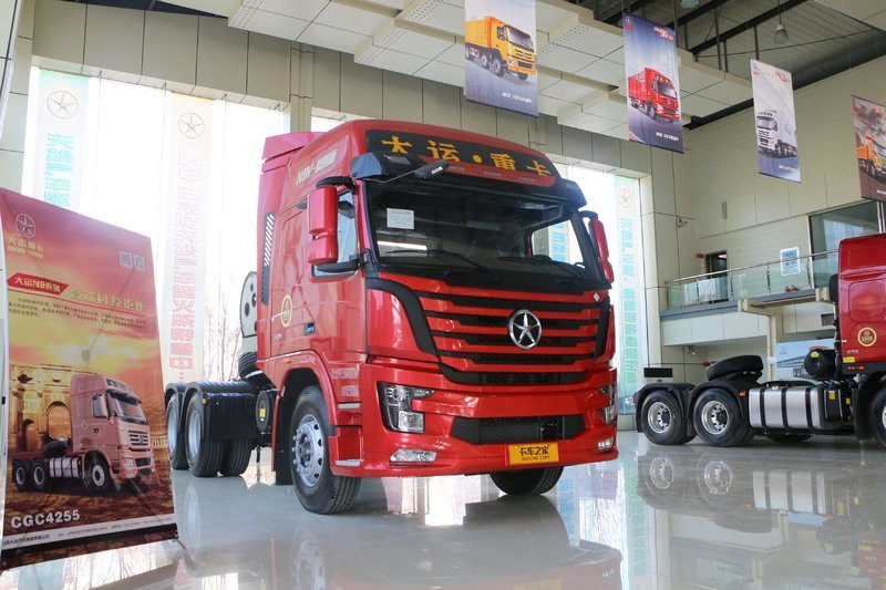 大运 新N8E重卡 质蕙版 400马力 6X4 LNG牵引车(国六)(CGC4250N6ECGE)