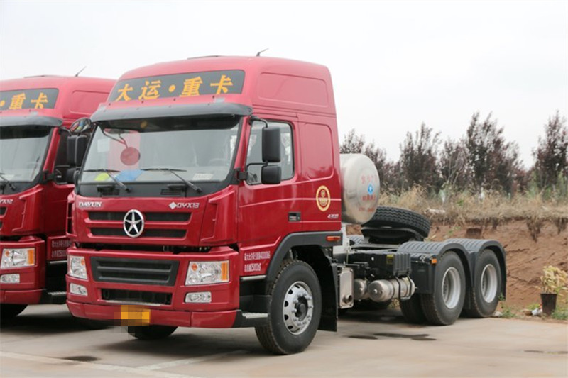 大运 新N8E重卡 轻赢版 400马力 6X4 LNG牵引车(国六)(CGC4250N6ECGE)