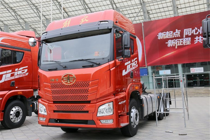 青岛解放 JH6重卡 卓越版 420马力 6X4 国五牵引车(CA4250P26K2T1E5A80)