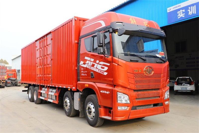 青岛解放 JH6重卡 领航版 400马力 8X4 9.5米厢式载货车(国六)(CA5310XXYP25K15L7T4E6A80)
