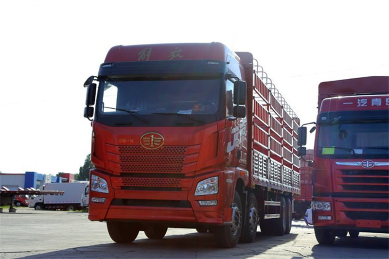 青岛解放 JH6重卡 南方版 350马力 8X4 9.5米 国五仓栅式载货车(CA5310CCYP25K2L7T4E5A80)