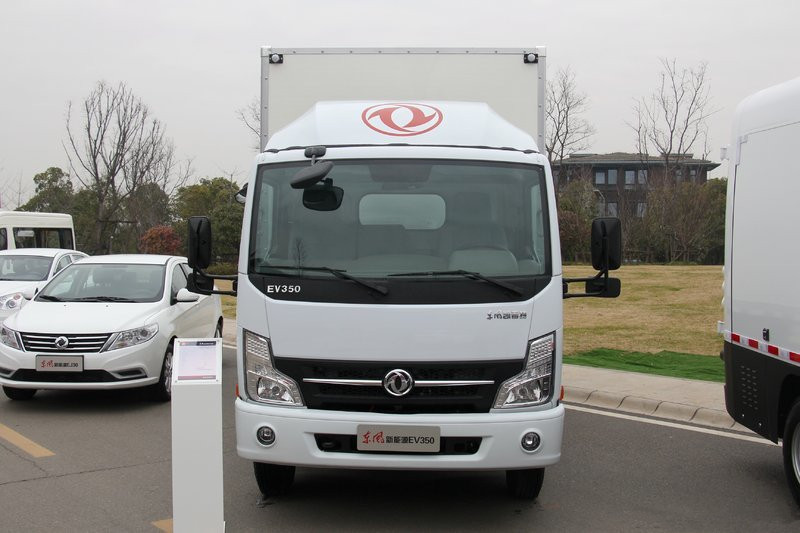 东风电动 EV350 4.5T 4.13米单排纯电动厢式轻卡载货车(DFA5040XXYKBEV12)