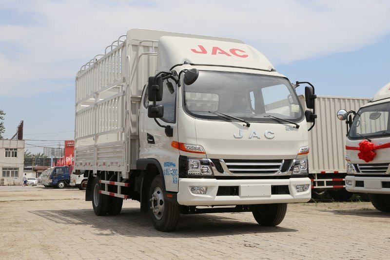 江淮 骏铃V6 120马力 3.85米 国五排半仓栅式载货车(HFC5043CCYP91K1C2V)