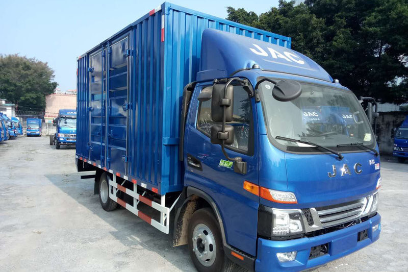江淮 骏铃V6 130马力 4.12米 京五单排厢式轻卡载货车(HFC5043XXYP71K1C2V)