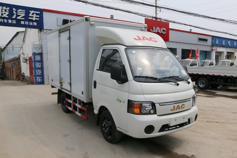 江淮 康铃X5 1.5L 113马力 3.5米单排厢式微卡载货车(国六)(HFC5030XXYPV4E1B4S)
