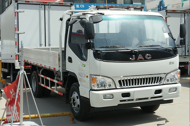 江淮 康铃33宽体 156马力 4.18米 国五单排栏板轻卡载货车(HFC1043P91K2C2V)