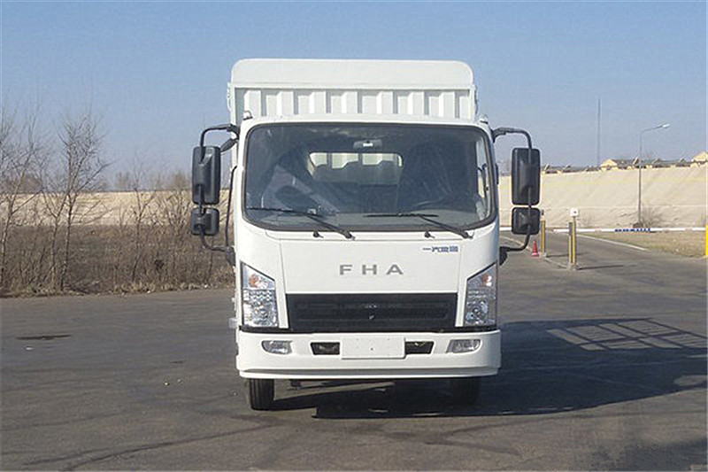 一汽凌河 城市之星 95马力 4.15米 国五单排仓栅式轻卡载货车(CAL5040CCYDCRE5-1)