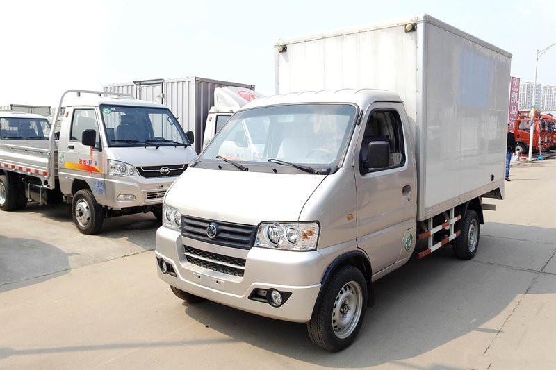 东风途逸 T3 1.5L 113马力 3.3米 国六 单排厢式小卡(后双胎)(EQ5031XXY60Q6AC)
