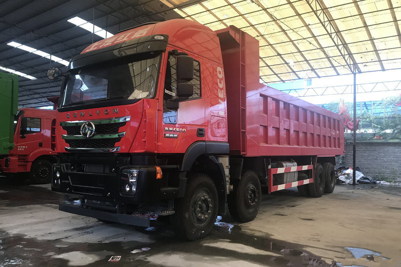 上汽红岩 杰狮C500重卡 520马力 8X4 8.6米 国五 自卸车(CQ3316HYVG486L)