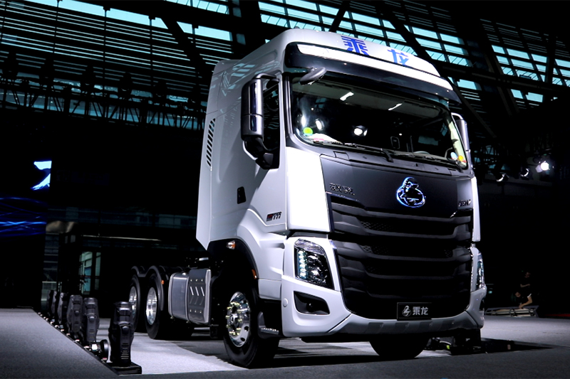 东风柳汽 乘龙H73.0 600马力 6×4 国六 牵引车(4H7CD60D33E6C)