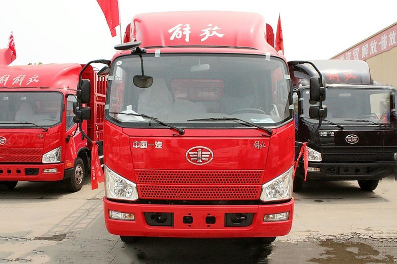 一汽解放 J6F 150马力 4.85米 国五 排半厢式轻卡(CA5105XXYP40K2L2E5A85)