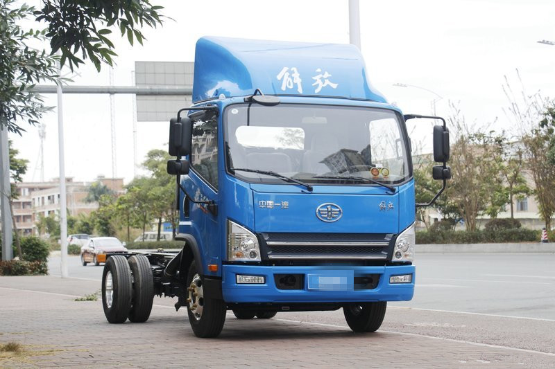 解放 虎VH 科技版 156马力 4.16米 国五 单排厢式轻卡(CA5040XXYP40K59L2E5A84)
