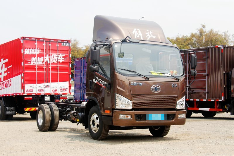 一汽解放 J6F 160马力 4X2 4.16米 国六 单排厢式轻卡(CA5040XXYP40K59L2E6A84)