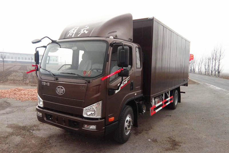 一汽解放 J6F 150马力 5.4米 国五 排半厢式轻卡(CA5120XXYP40K2L4E5A84)