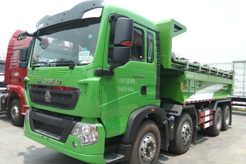 中国重汽 HOWO T5G重卡 440马力 8X4 5.6米 国六 自卸车(ZZ3317V286GF1)