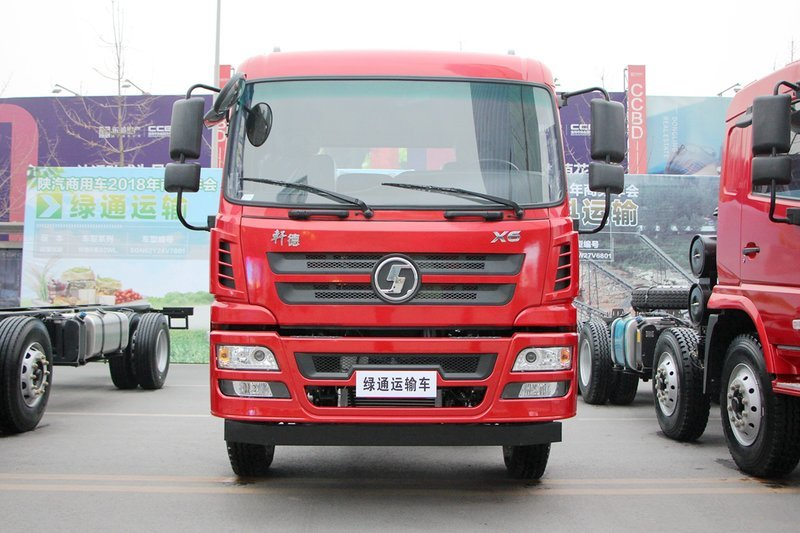 陕汽商用车 轩德X6中卡 轻量化版 240马力 6X2 7.8米 国五 厢式载货车(SX5255XXYGP52)