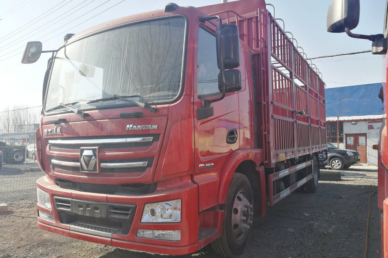 徐工 漢風/汉风G5 220马力 4X2 6.8米 国五 排半仓栅式载货车(NXG5180CCYN5)