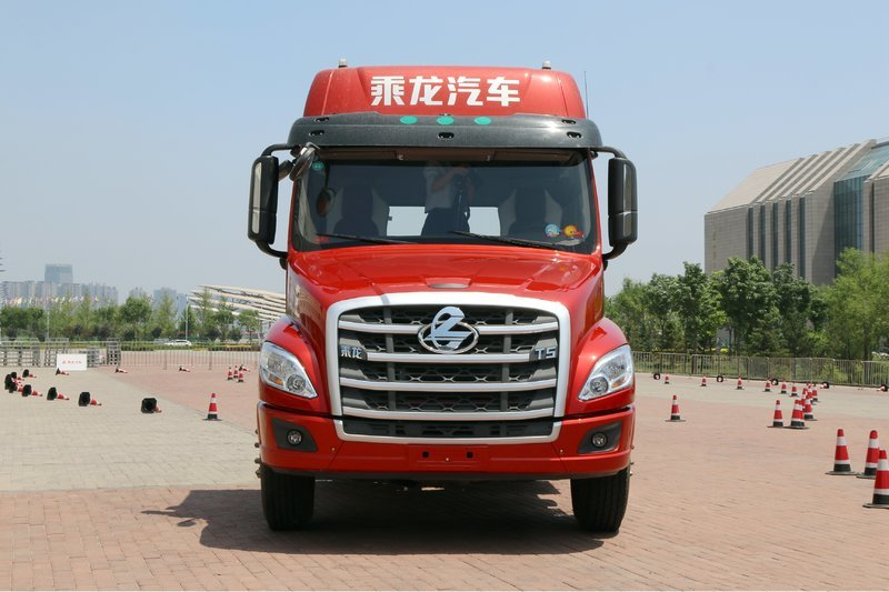 东风柳汽 乘龙T5重卡 460马力 6X4 国五 长头牵引车(潍柴W10.5)(LZ4250T5DB)