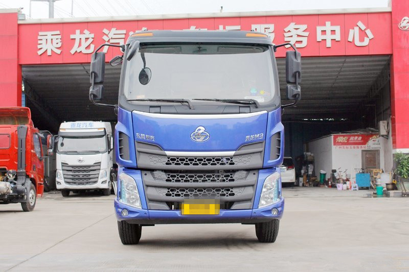 东风柳汽 乘龙新M3中卡 240马力 4X2 6.8米 国五 栏板载货车(LZ1182M3AB)