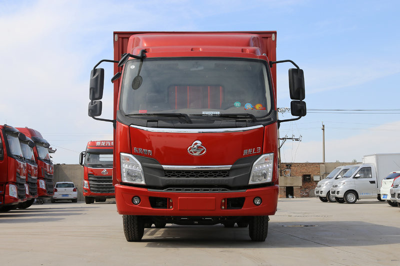 东风柳汽 乘龙L3 170马力 4X2 5.2米 国五 排半厢式载货车(LZ5160XXYM3AB)